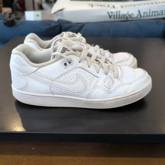 Nike Size 6Y Son Of Force (GS) 615153-109 Youth White Athletic Sneaker Shoes - Picture 3 of 5